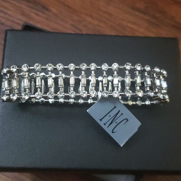 NWT INC Rhinestone Edgy Feminine Elegant Party Gift Stretchy Bracelet - Picture 1 of 2